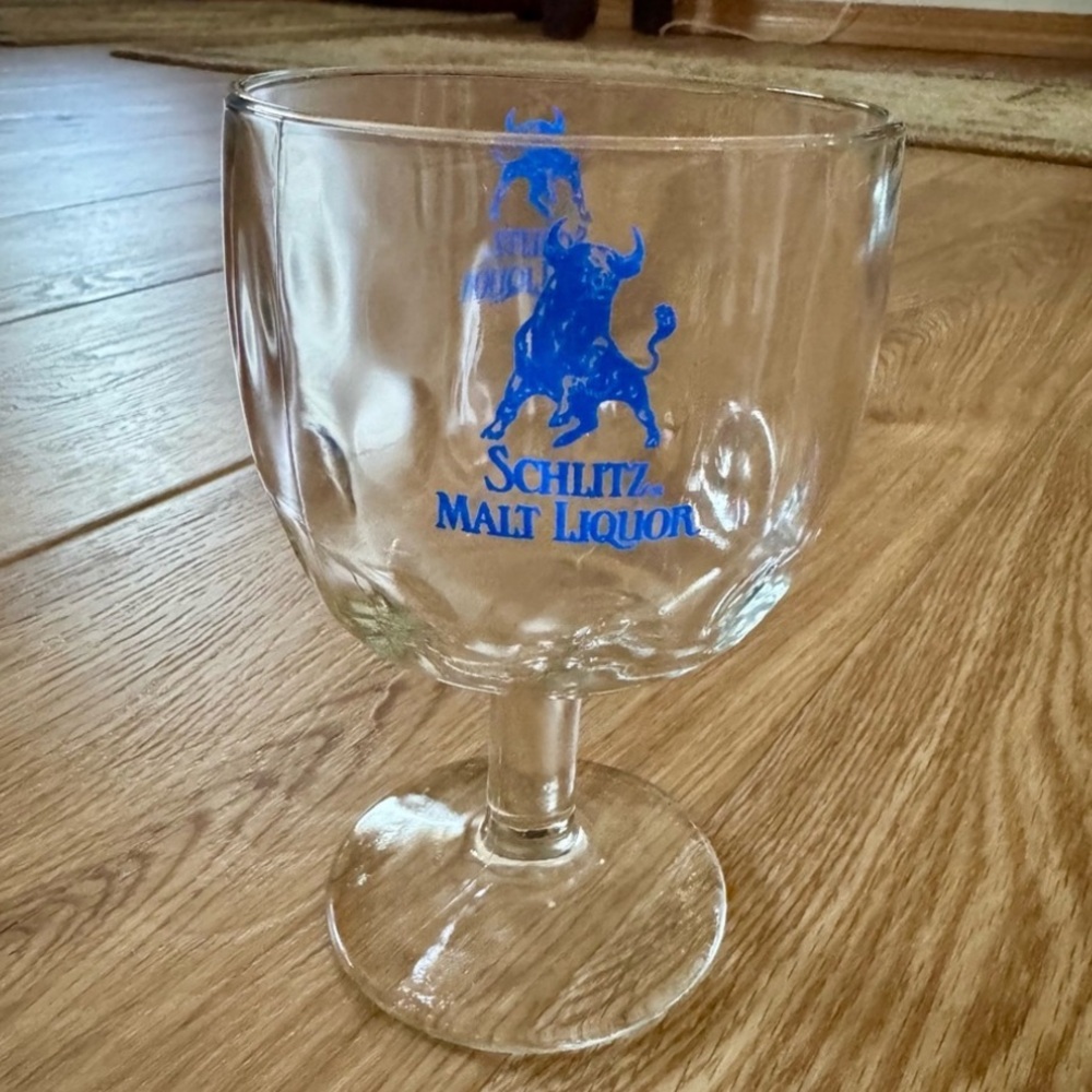 Vintage Schlitz Malt Liquor Blue Bull Goblet Thumbprint Glass Retro Barware